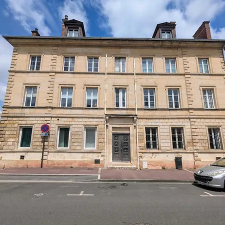 Appartement Pop Castle A *