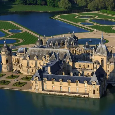 Pop Castle A * Chantilly