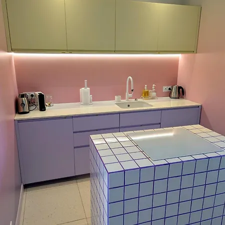 Pop Castle A Шантийи