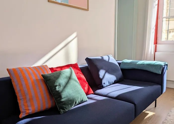 Pop Castle A * Chantilly